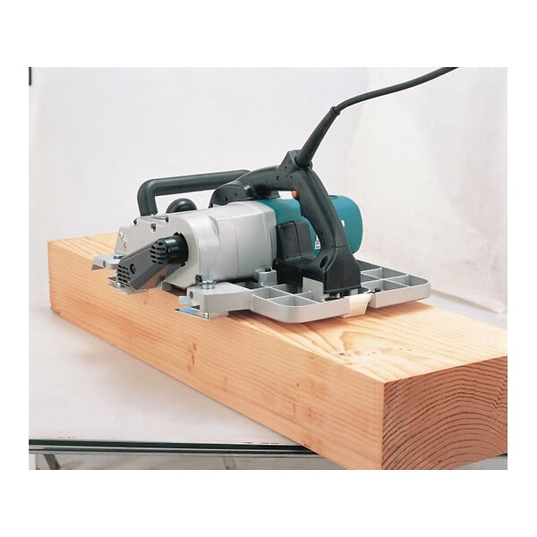 MAKITA KP0810J - RABOTEUSE POUR BOIS 850W 82 mm