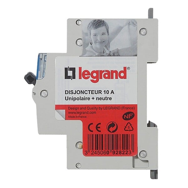 Legrand - Disjoncteur Phase + Neutre - 20A - bornes automatiques - 1 module  & Disjoncteur Phase + Neutre - 10A - bornes automatiques - 1 module