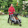 HOMCOM - Remorque vélo jogger 2 en 1 pour enfant drapeau roue avant pivotante réflecteurs et barre d'attelage inclus bleu noir - vignette