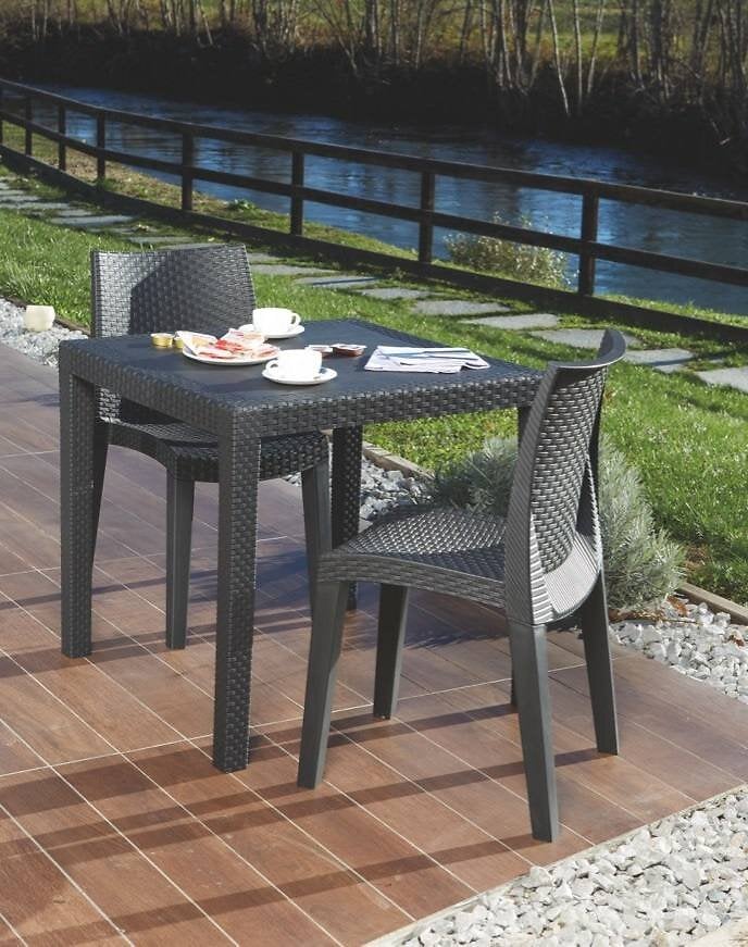 table d'extérieur agrigento, table de jardin carrée, table basse fixe effet rotin, 100% made in italy, 80x80h72 cm, anthracite