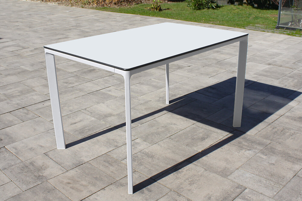 DCB GARDEN - Table de jardin 4 places en aluminium laqué et peinture Epoxy blanc - large