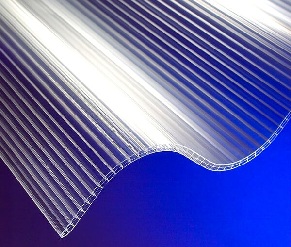 Plaque polycarbonate alvéolaire ondulé grandes ondes 177/51 6mm clair  250x92cm