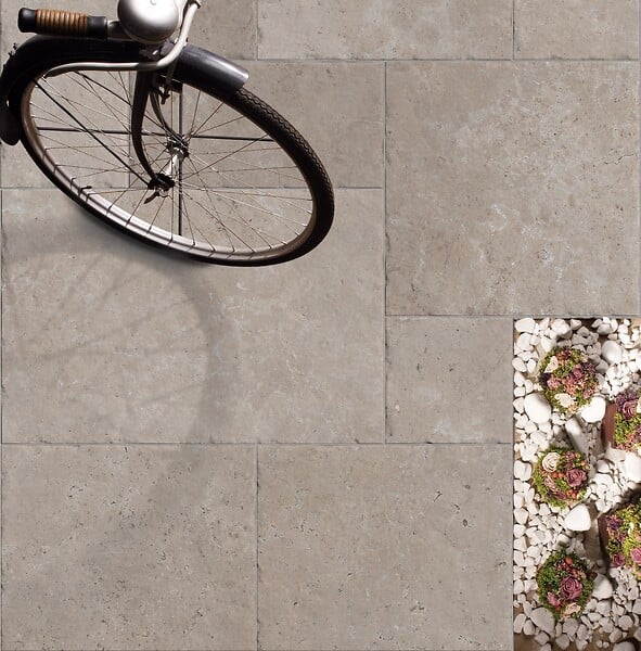 TINKER - Carrelage imitation travertin Ferrat marron Antiderapant 44x66 cm - large