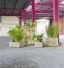 OUTSUNNY Étagère échelle à fleurs pliable - porte plante bois 3 étagères  avec rebord - tableau noir personnalisable intégré - bois sapin gris pas  cher 